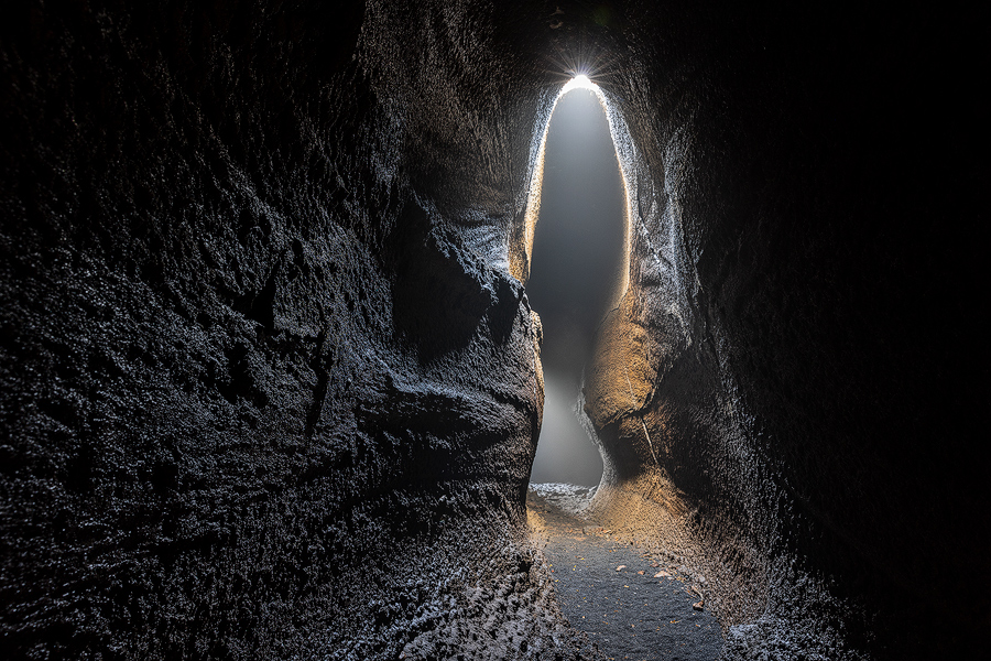 Mists in lava tube