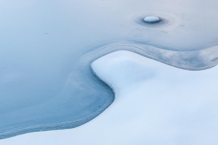 Curves Ice