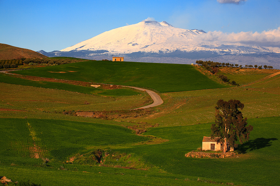 Etna from countryside